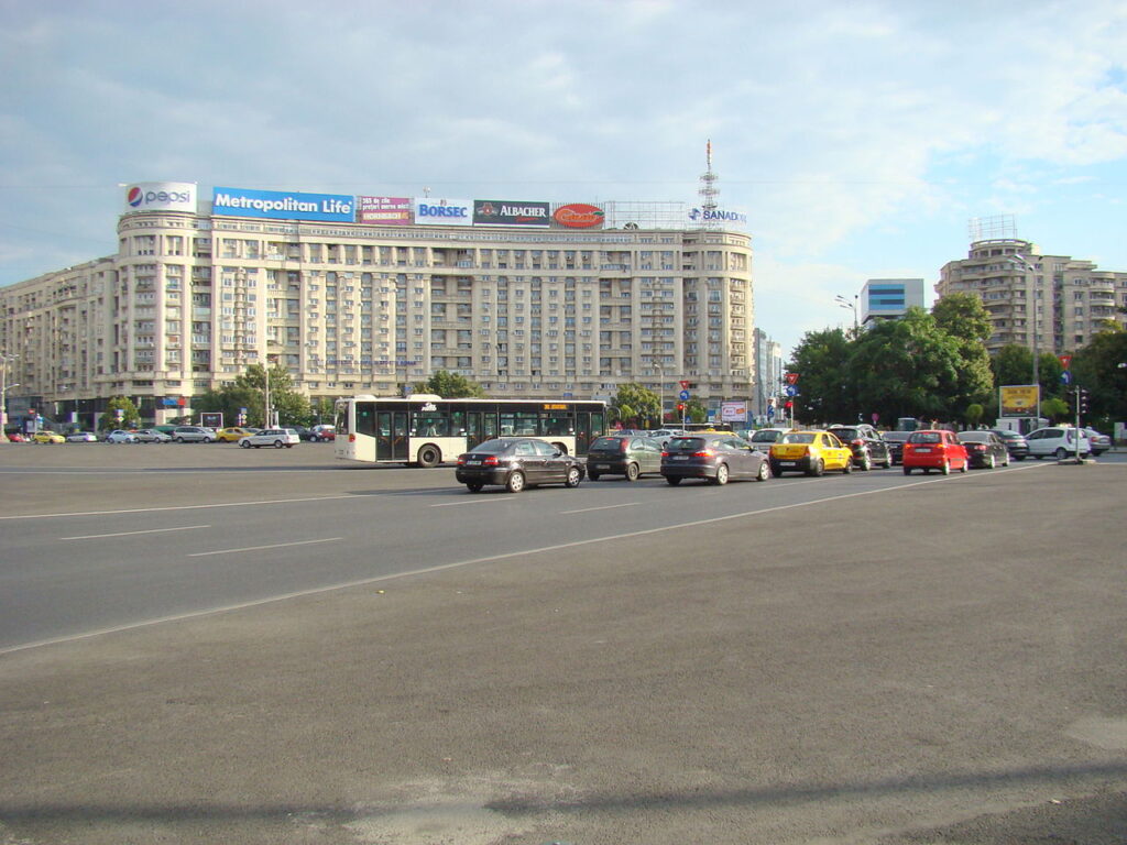 piata victorei
